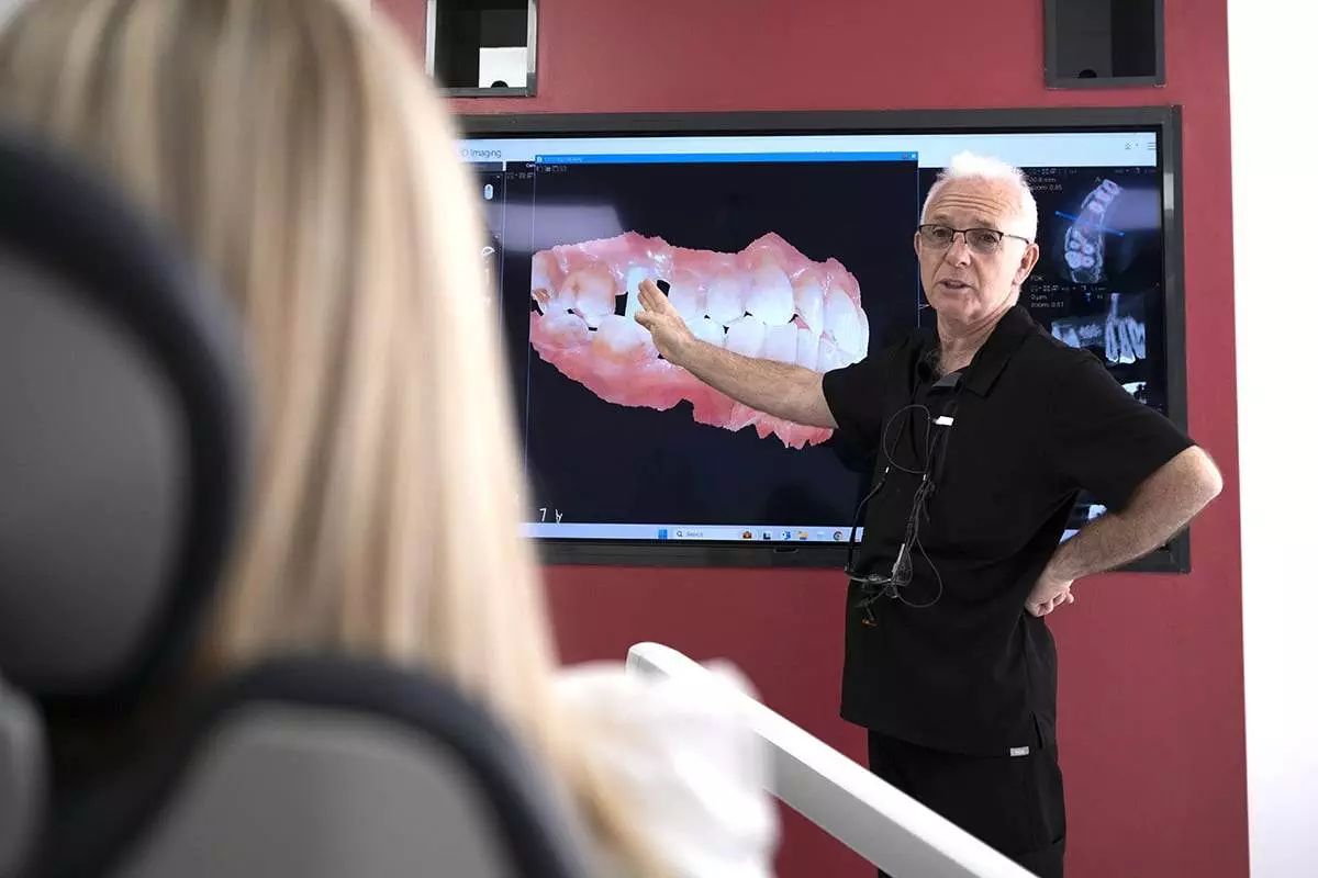 Bank House | Gum Disease